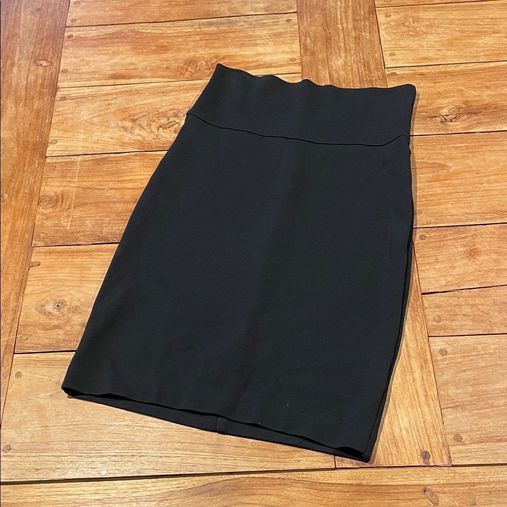 James Perse Elegant Black Pencil Skirt